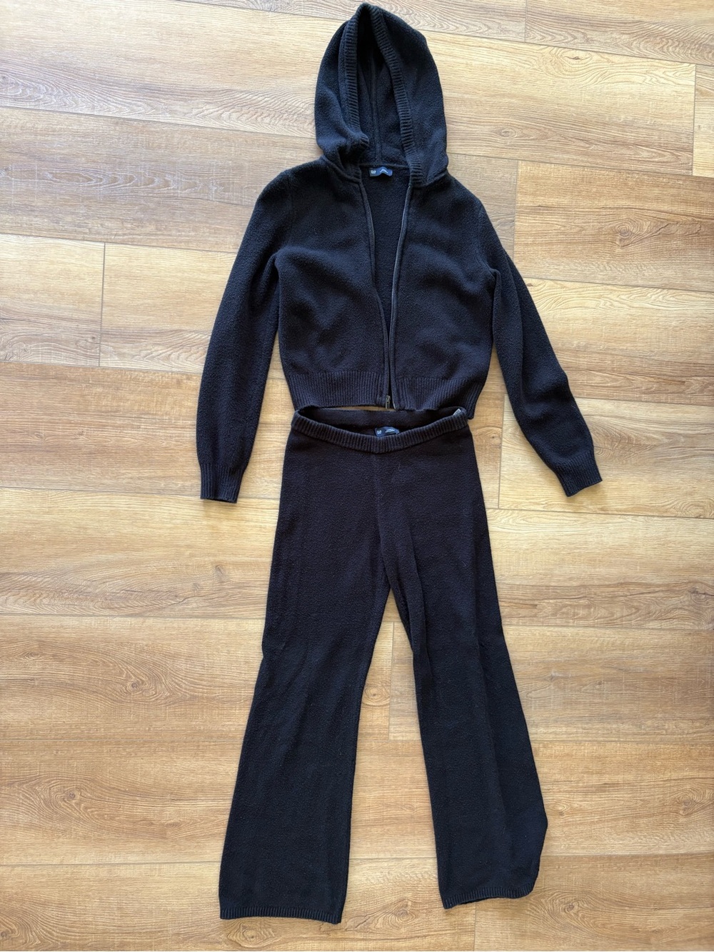 GAP Black Hooded Zip Cardigan with Wide-Leg Knit Pants